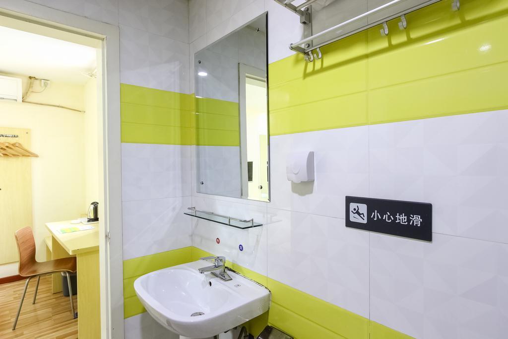 7Days Inn Guangzhou Luochongwei Fu Li Ban Dao Zewnętrze zdjęcie