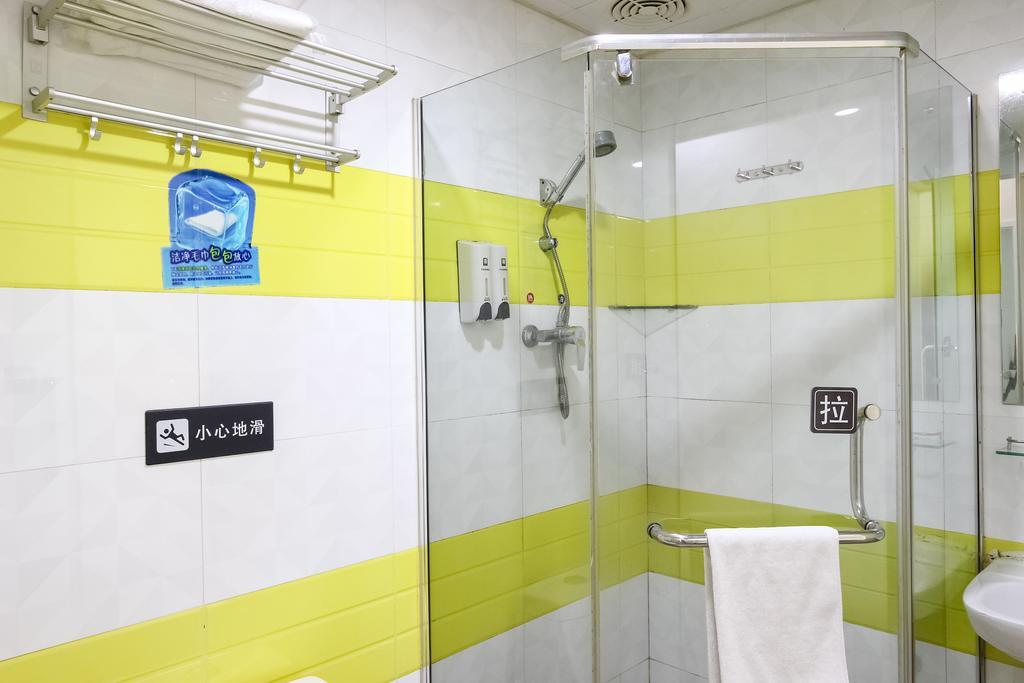 7Days Inn Guangzhou Luochongwei Fu Li Ban Dao Zewnętrze zdjęcie
